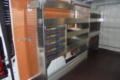 Bedrijfswageninrichting voorzien van koffers en bakkenstelling  Fiat Ducato L2 H1 
