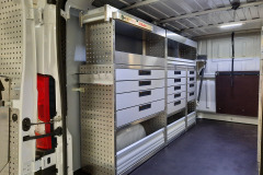 Bedrijfswageninrichting voorzien van laden en bakkenstelling Fiat Ducato L2 H1
