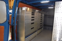Bedrijfswageninrichting MB Sprinter met lades