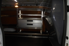 Bedrijfswageninrichting MB Vito met lades en schappen