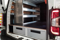 Bedrijfswageninrichting vloerladen