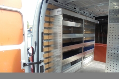 Bedrijfswageninrichting Nissan NV400 met bakkenstelling